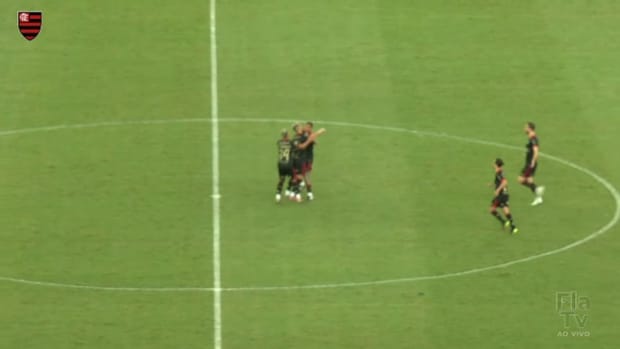 Andreas Pereira's incredible goal vs Juventude